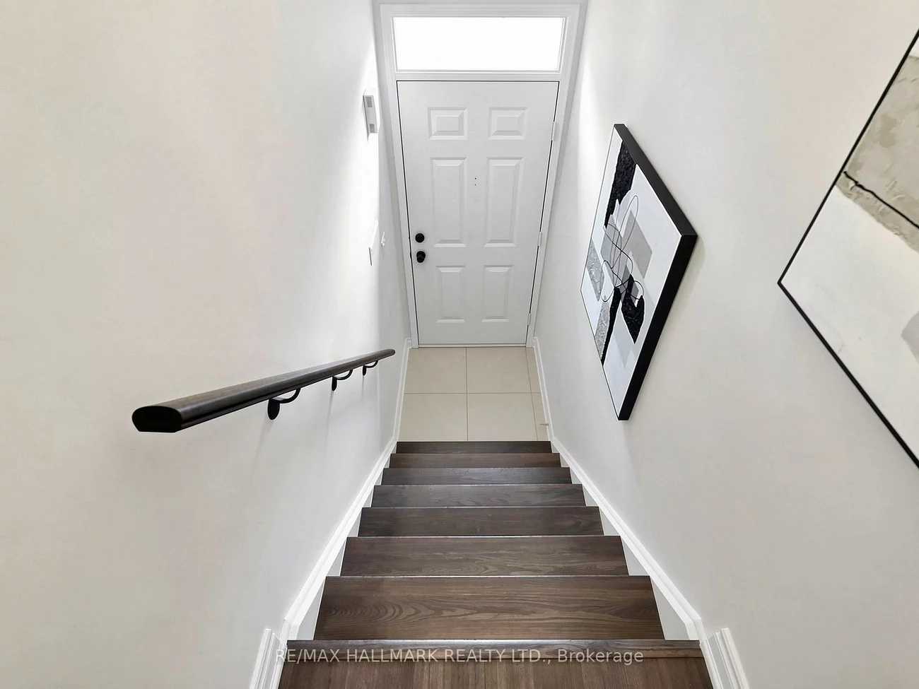 62, Wyatt, Bayview Wellington, Aurora