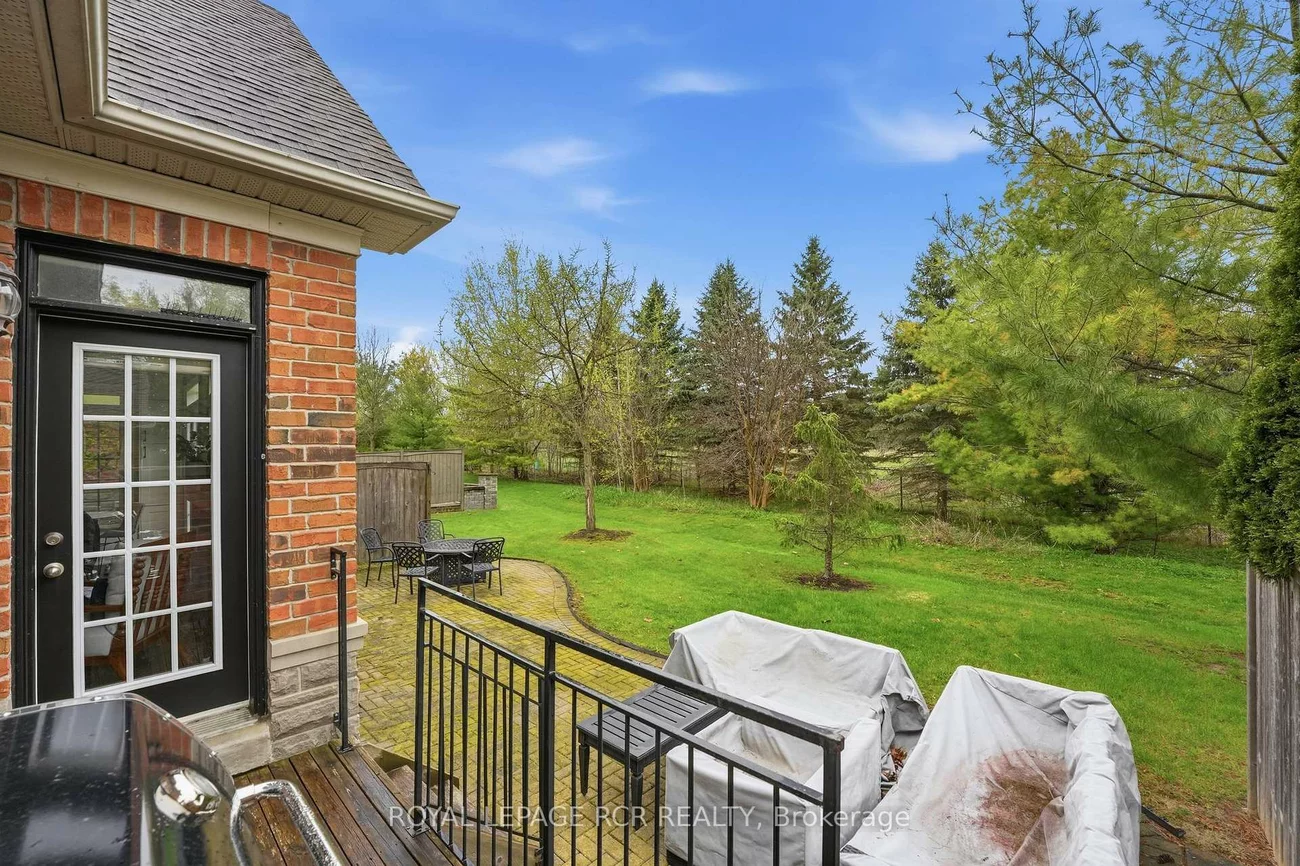 16, Bonnell, Aurora Estates, Aurora