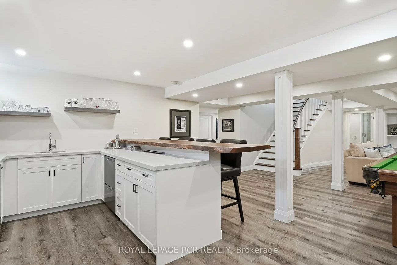 16, Bonnell, Aurora Estates, Aurora