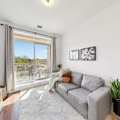 15277, Yonge, Aurora Village, Aurora