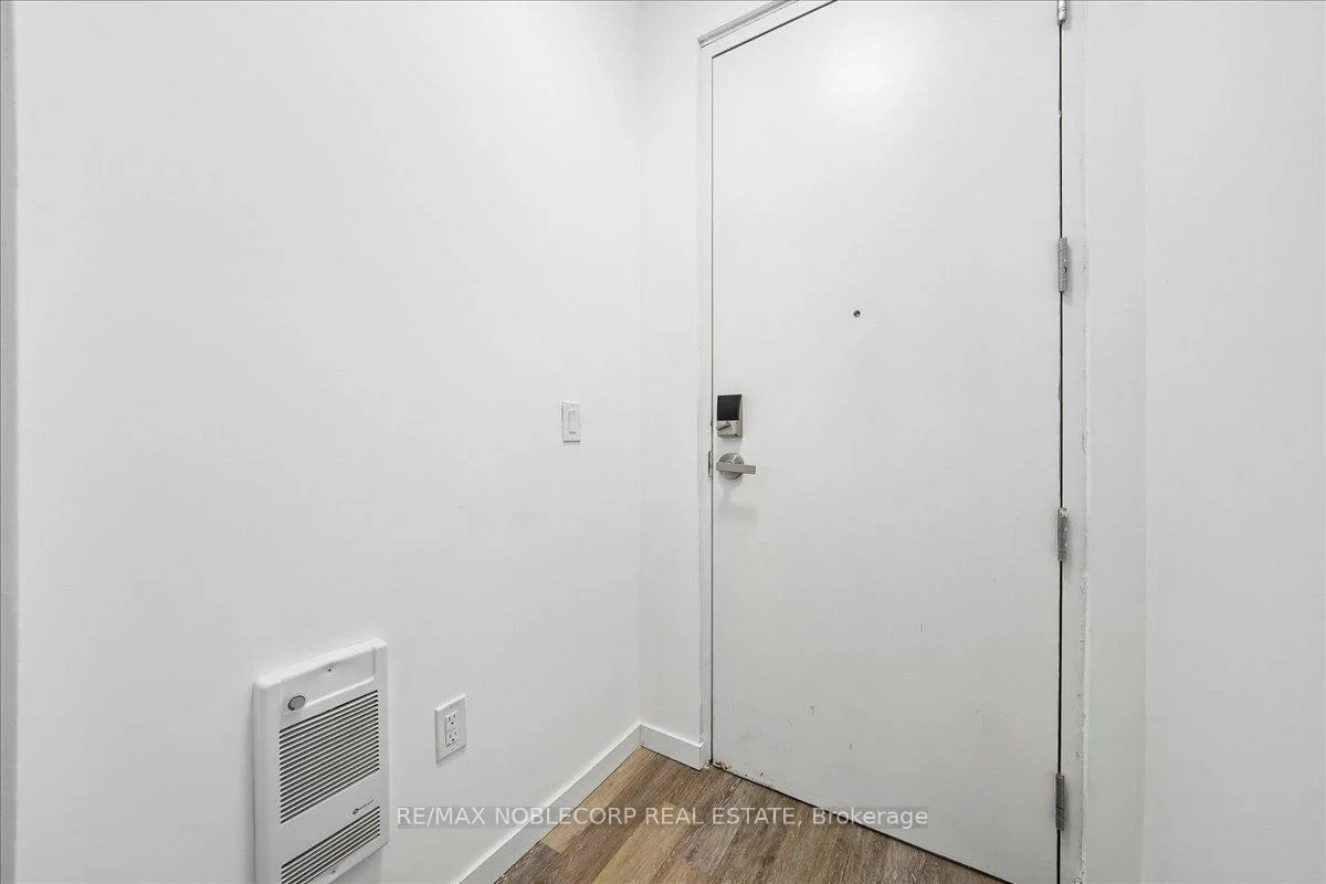 600, Alex Gardner, Aurora Village, Aurora