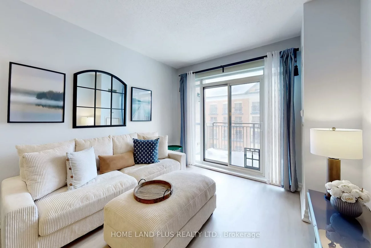 180, John West, Bayview Wellington, Aurora