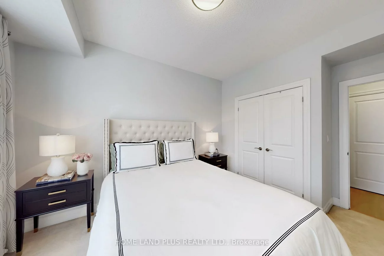 180, John West, Bayview Wellington, Aurora