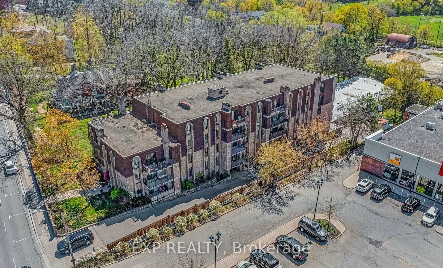 15390, Yonge, Aurora Heights, Aurora