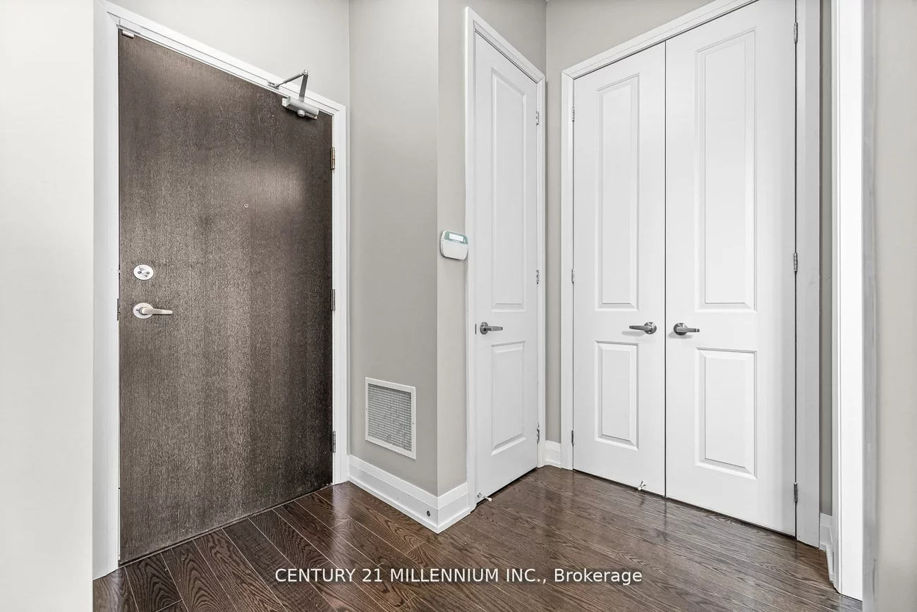 15277, Yonge, Aurora Village, Aurora