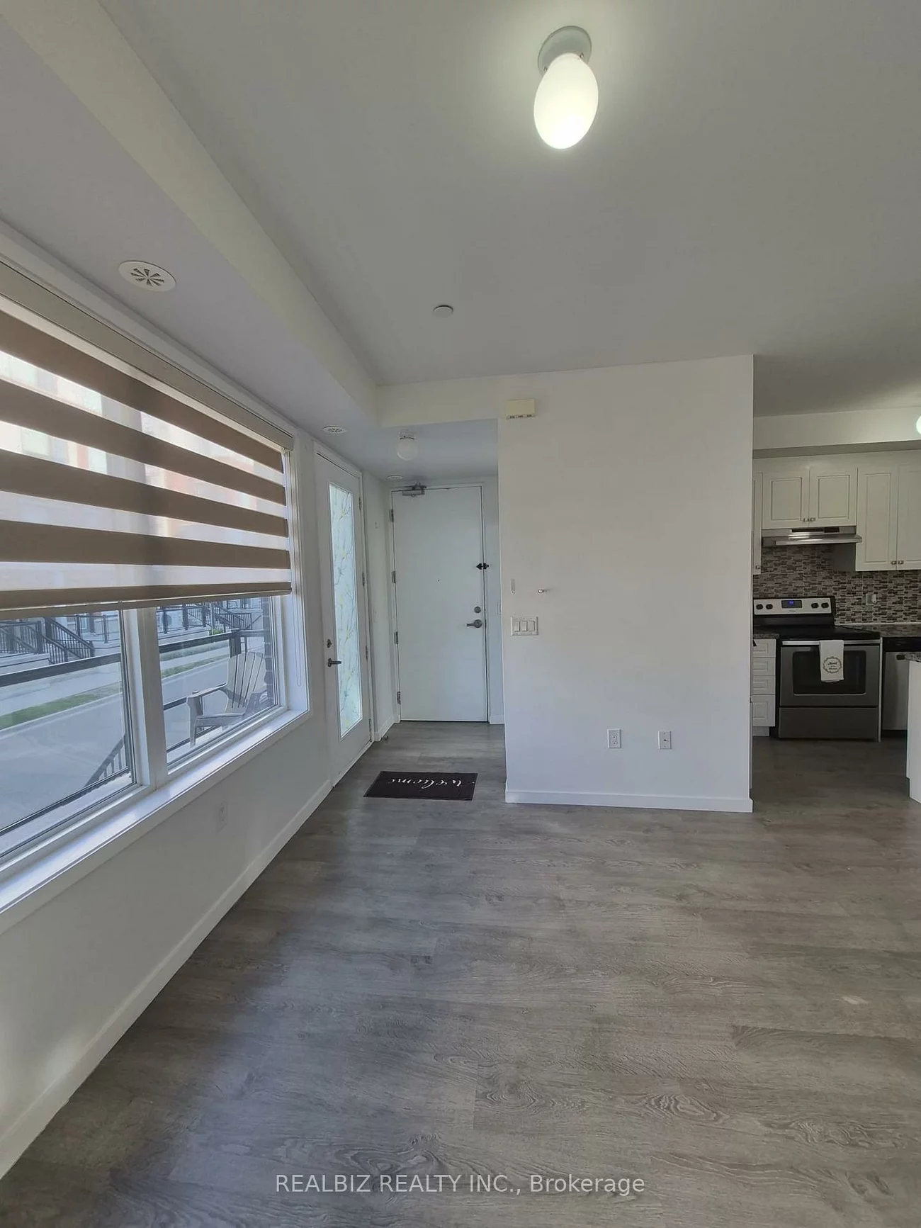 400, Alex Gardner, Aurora Village, Aurora