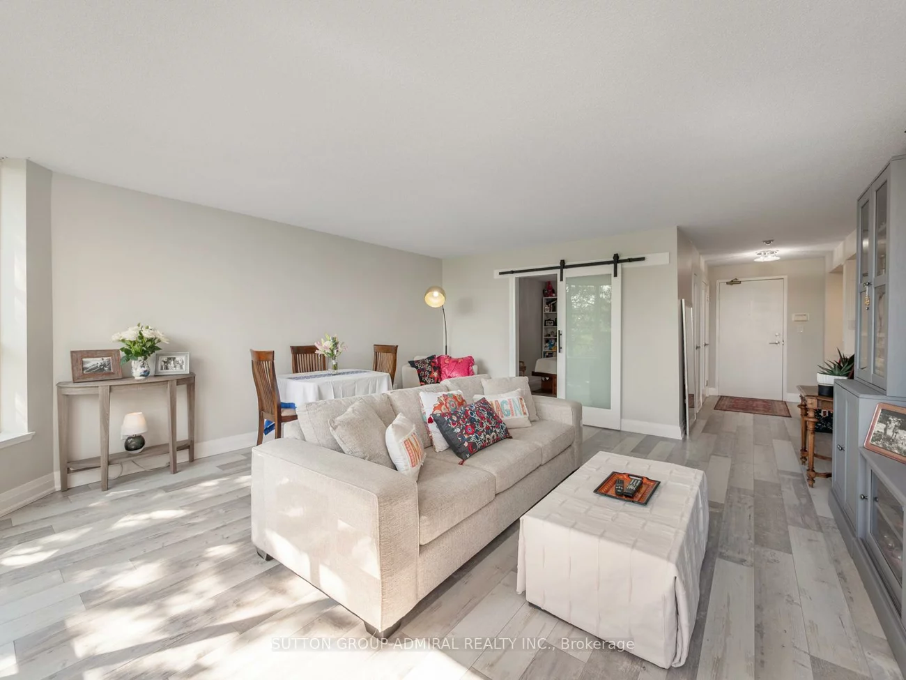 14924, Yonge, Aurora Village, Aurora