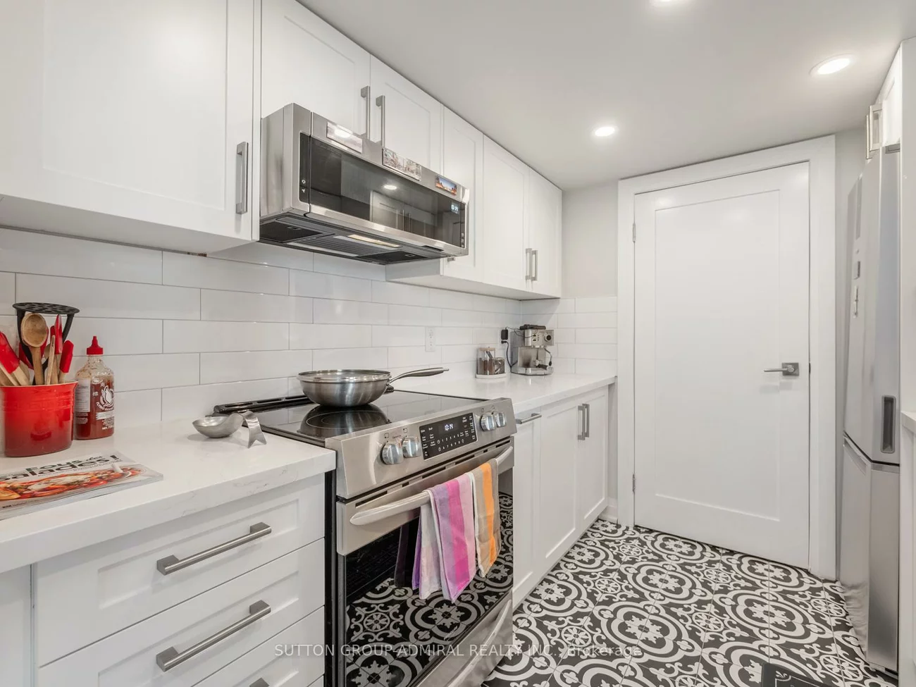 14924, Yonge, Aurora Village, Aurora