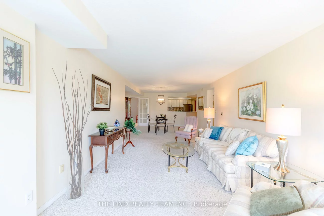 85, Wellington, Aurora Village, Aurora