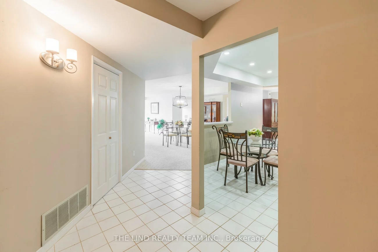 85, Wellington, Aurora Village, Aurora