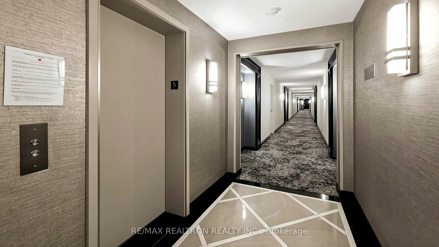 14924, Yonge, Aurora Highlands, Aurora