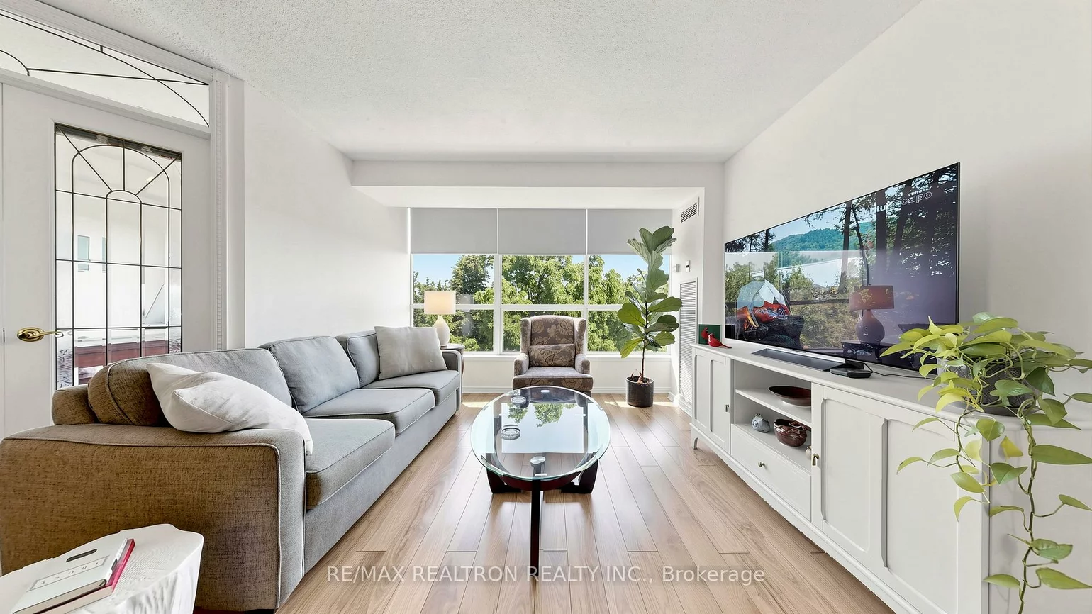 14924, Yonge, Aurora Highlands, Aurora