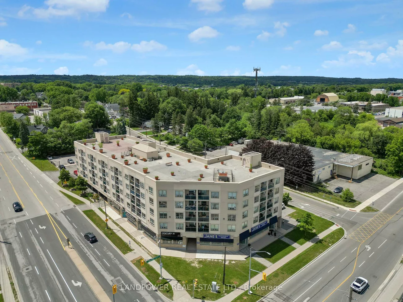 160, Wellington, Aurora Village, Aurora