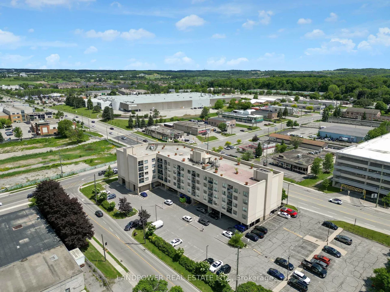 160, Wellington, Aurora Village, Aurora