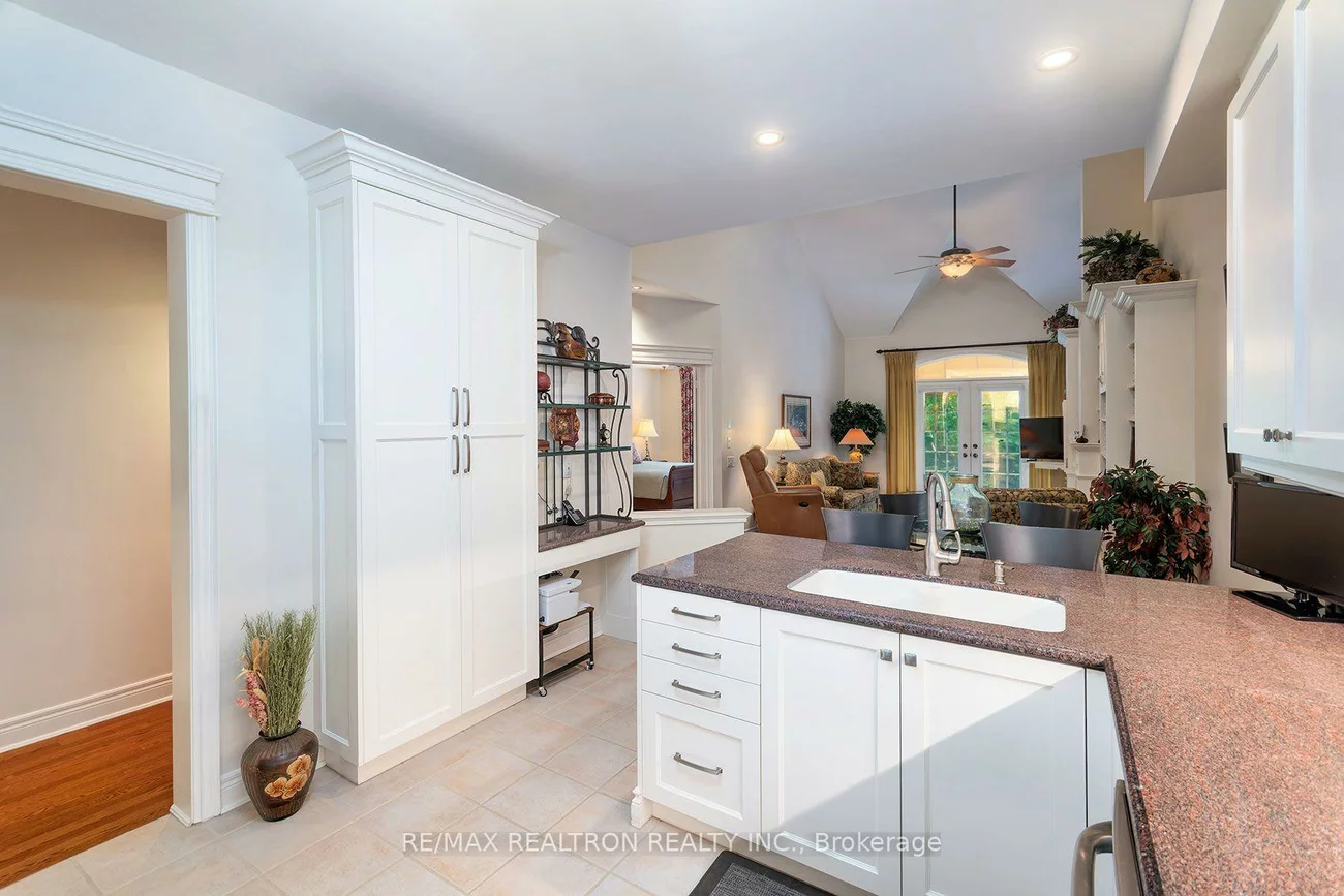 7, Wilton, Aurora Estates, Aurora