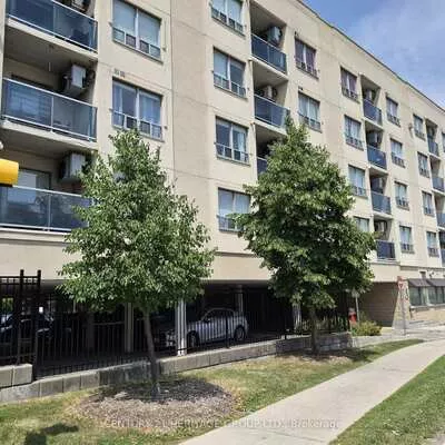 160, Wellington, Aurora Village, Aurora