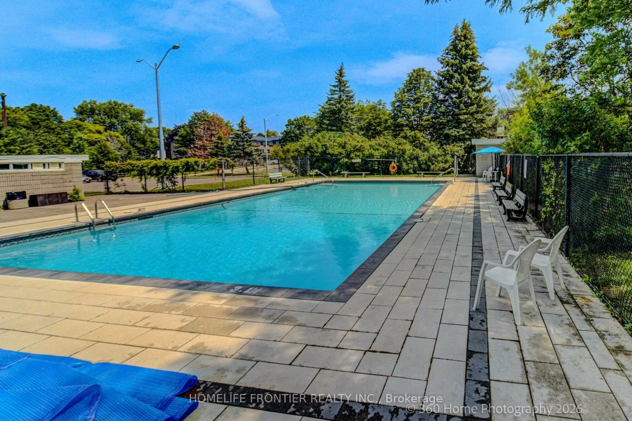 92, Poplar, Aurora Highlands, Aurora
