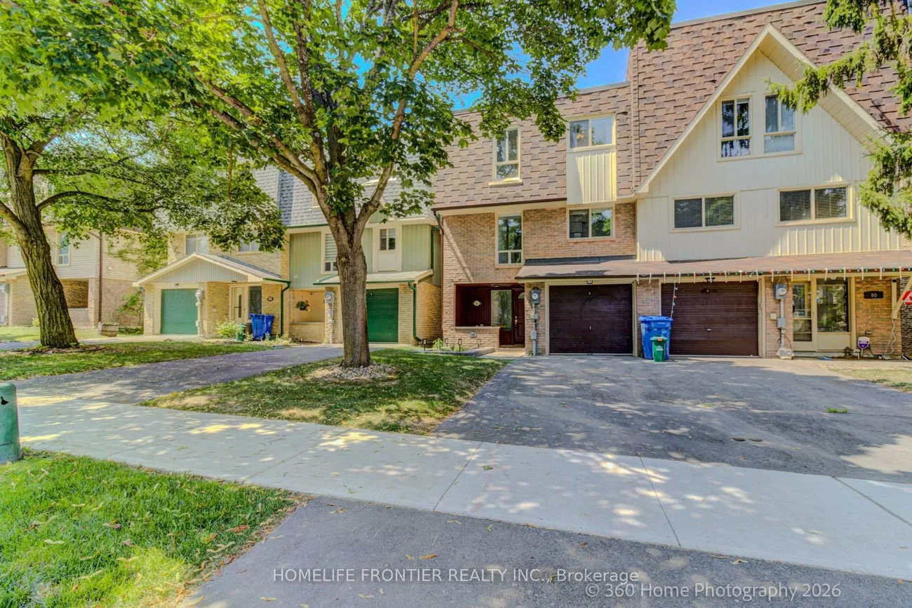 92, Poplar, Aurora Highlands, Aurora