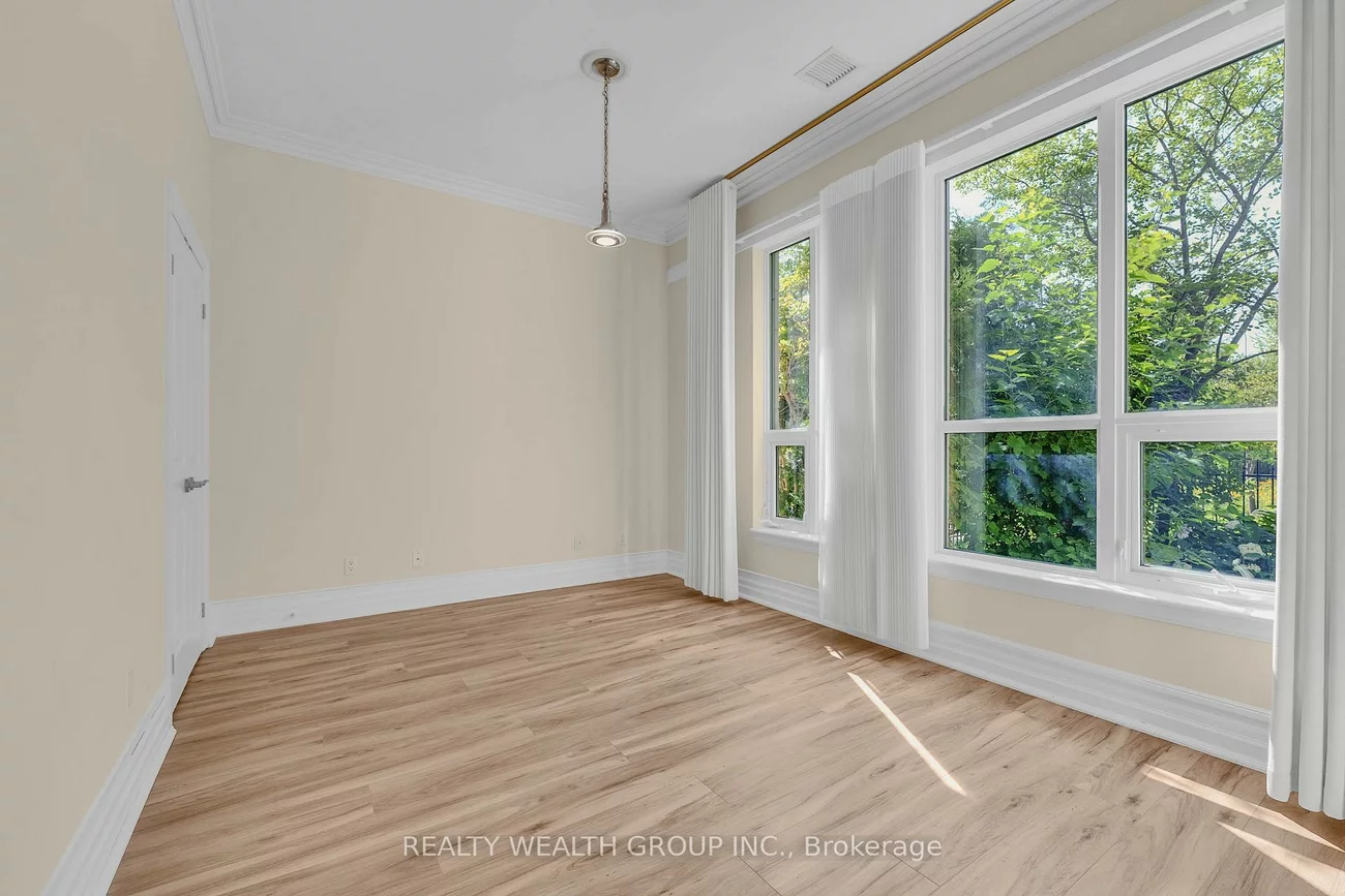 180, John West, Bayview Wellington, Aurora