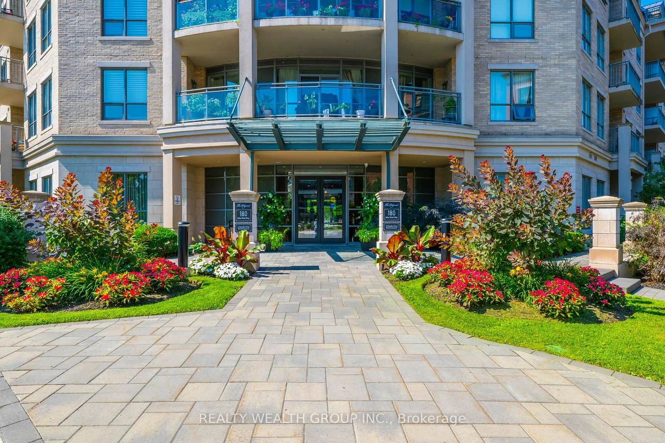 180, John West, Bayview Wellington, Aurora
