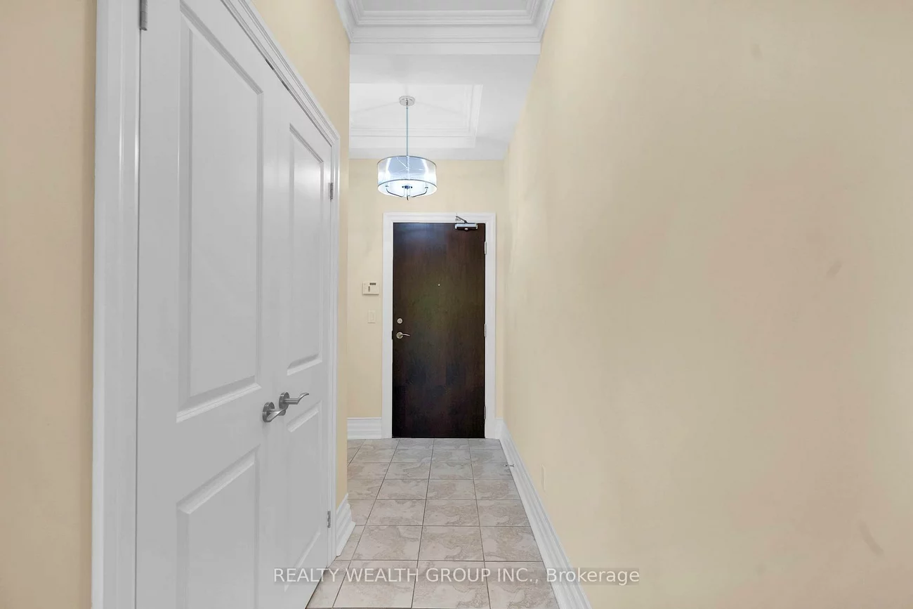 180, John West, Bayview Wellington, Aurora