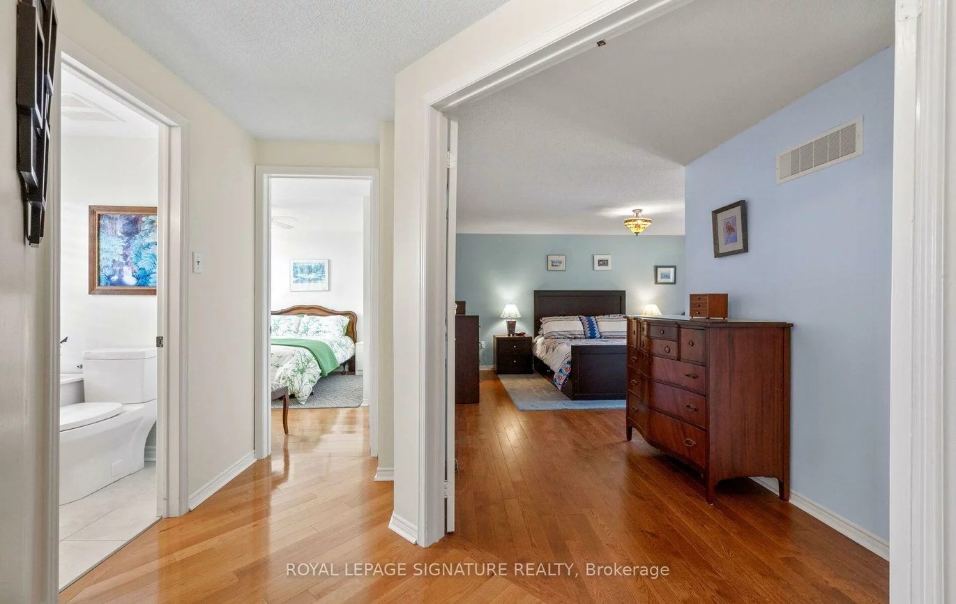 412, Butler, Aurora Village, Aurora