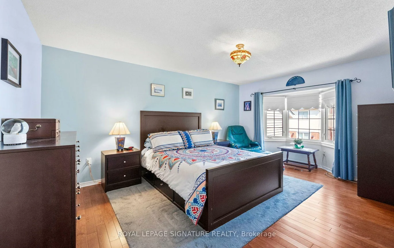 412, Butler, Aurora Village, Aurora