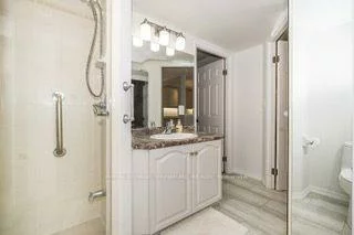 85, Wellington, Aurora Village, Aurora