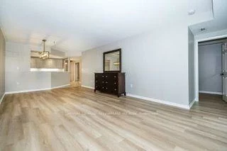 85, Wellington, Aurora Village, Aurora