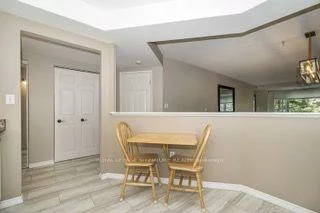 85, Wellington, Aurora Village, Aurora