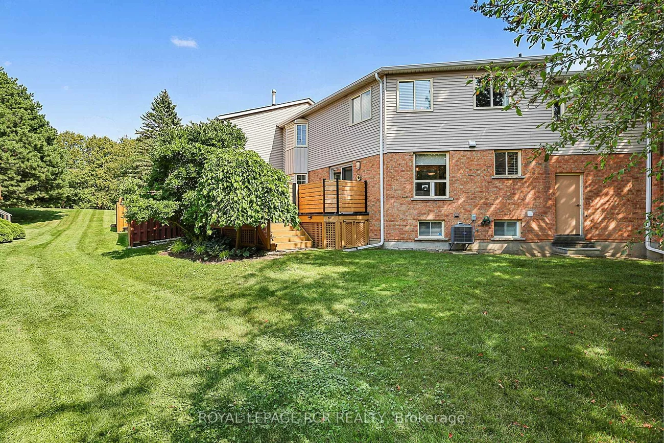 411, Butler, Aurora Village, Aurora