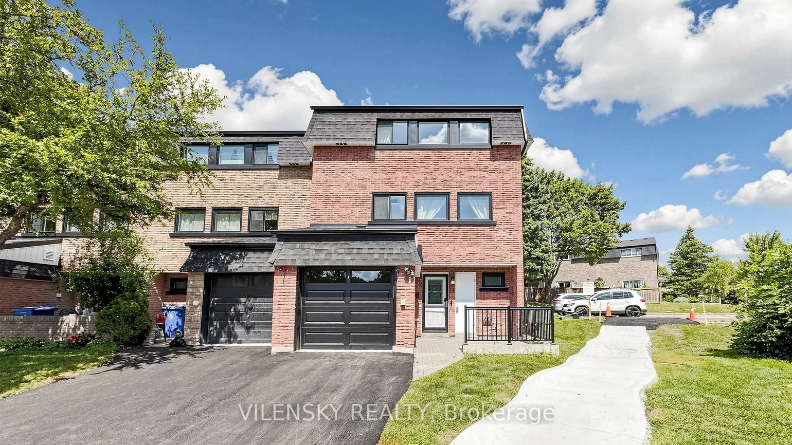 14, Poplar, Aurora Highlands, Aurora