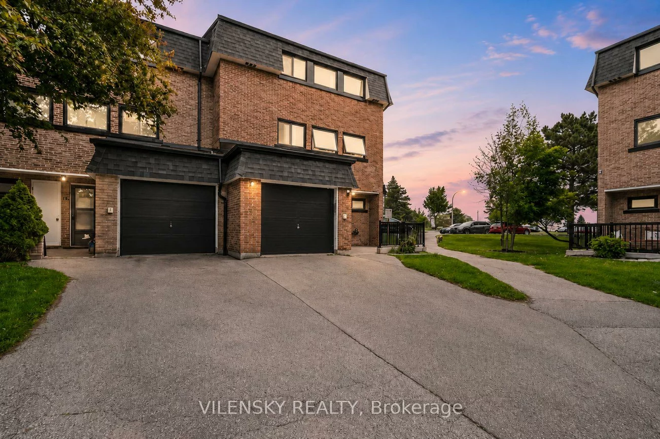 14, Poplar, Aurora Highlands, Aurora