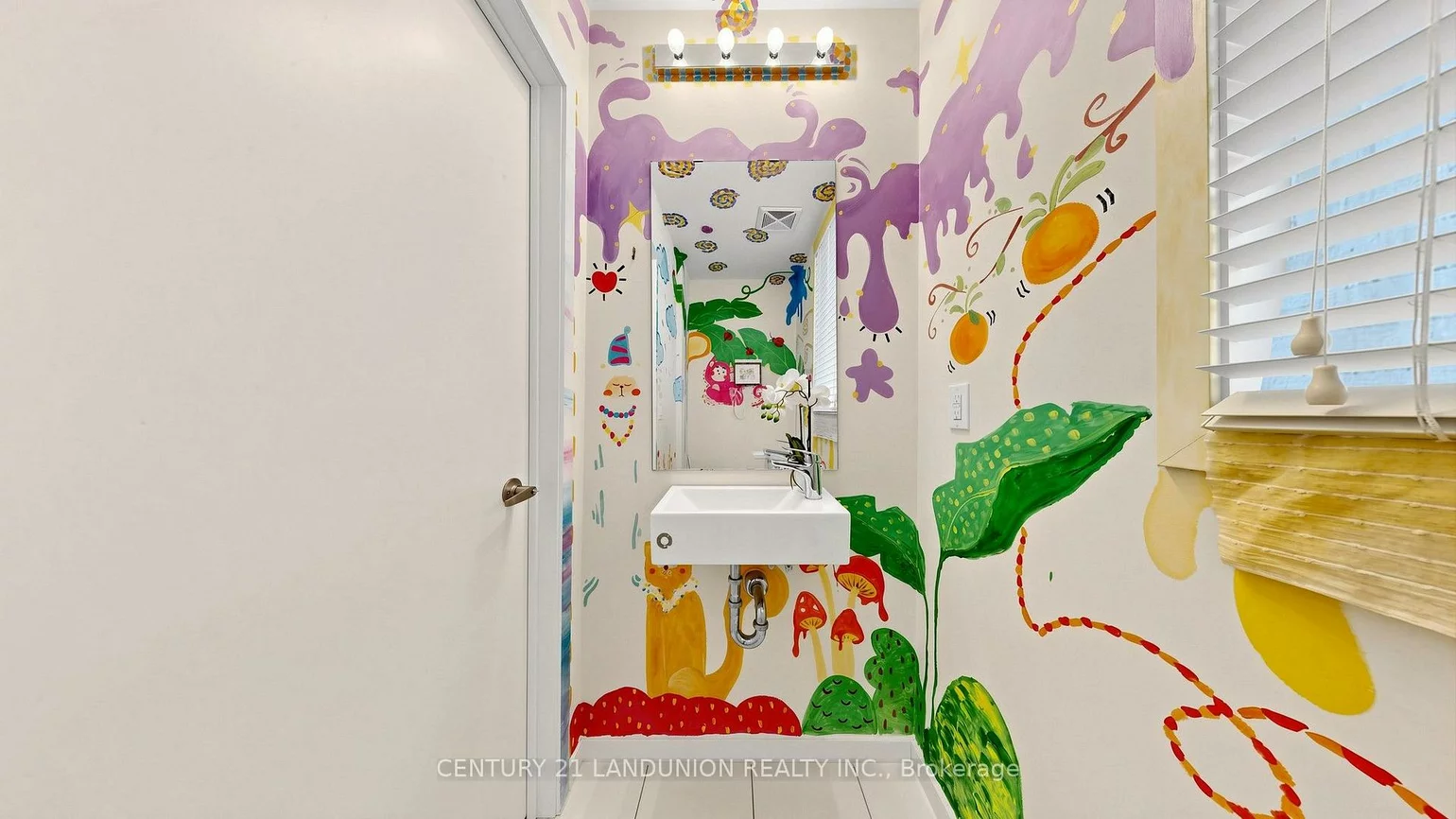 600, Alex Gardner, Aurora Village, Aurora