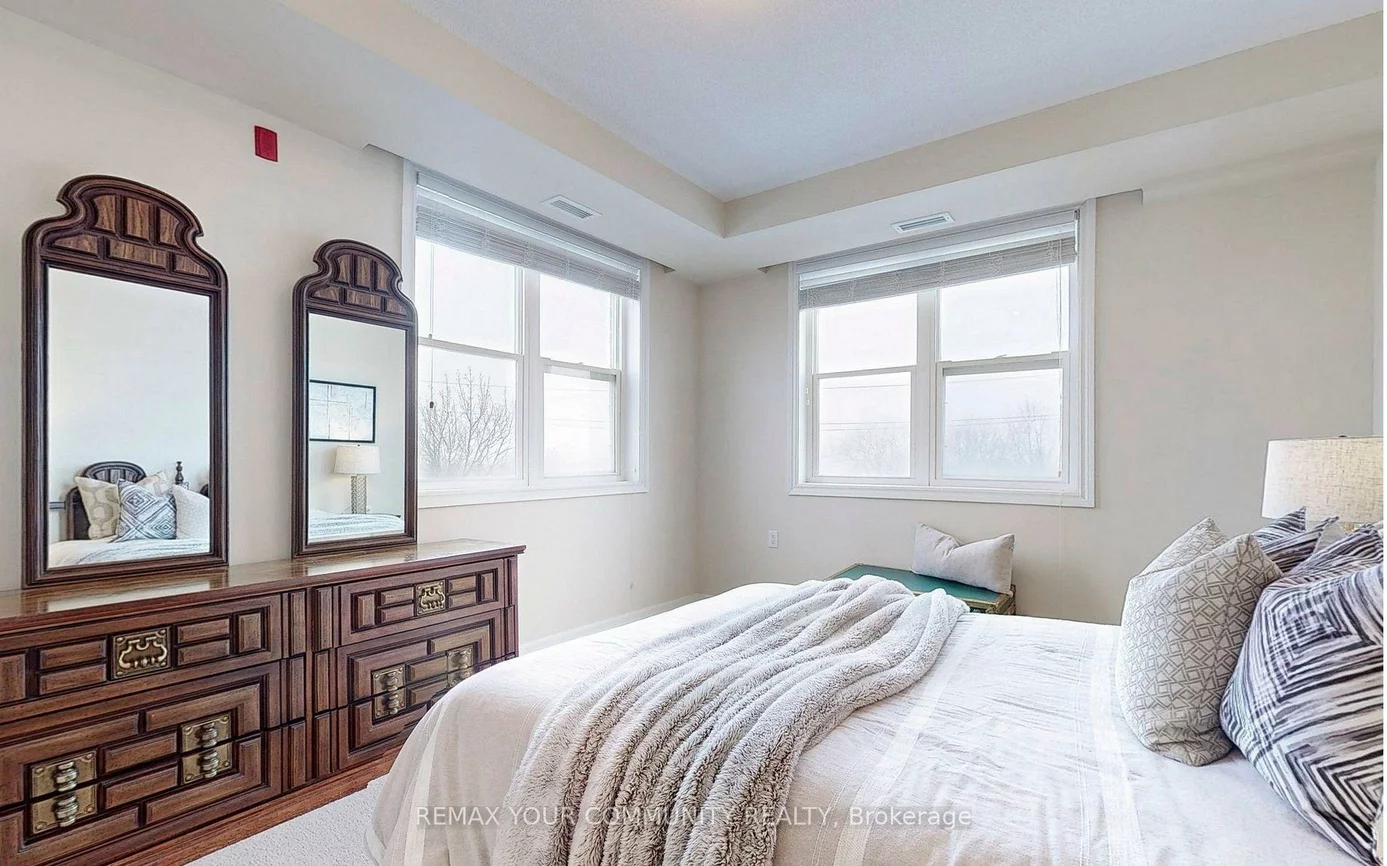 15450, Yonge, Aurora Heights, Aurora