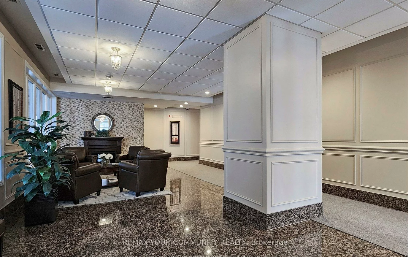 15450, Yonge, Aurora Heights, Aurora