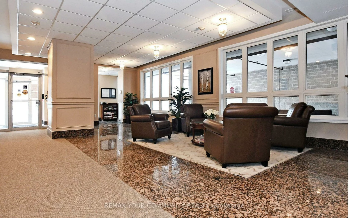 15450, Yonge, Aurora Heights, Aurora