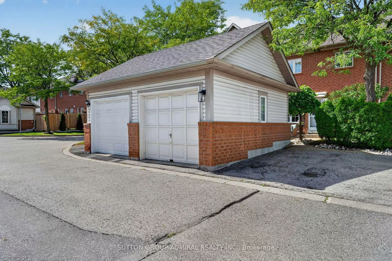 359, John West, Bayview Wellington, Aurora