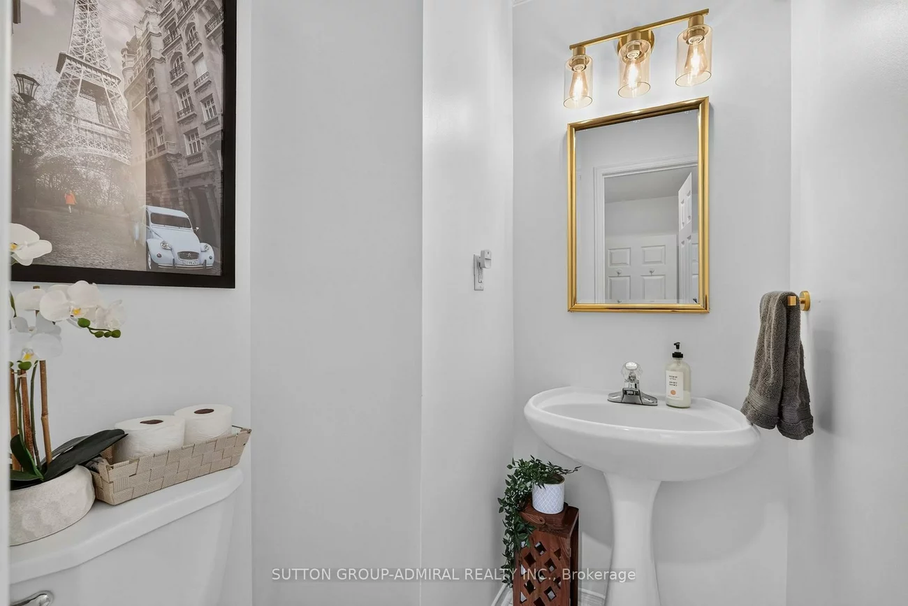 359, John West, Bayview Wellington, Aurora