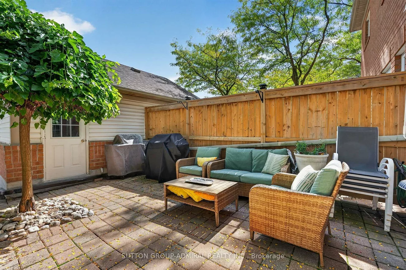 359, John West, Bayview Wellington, Aurora