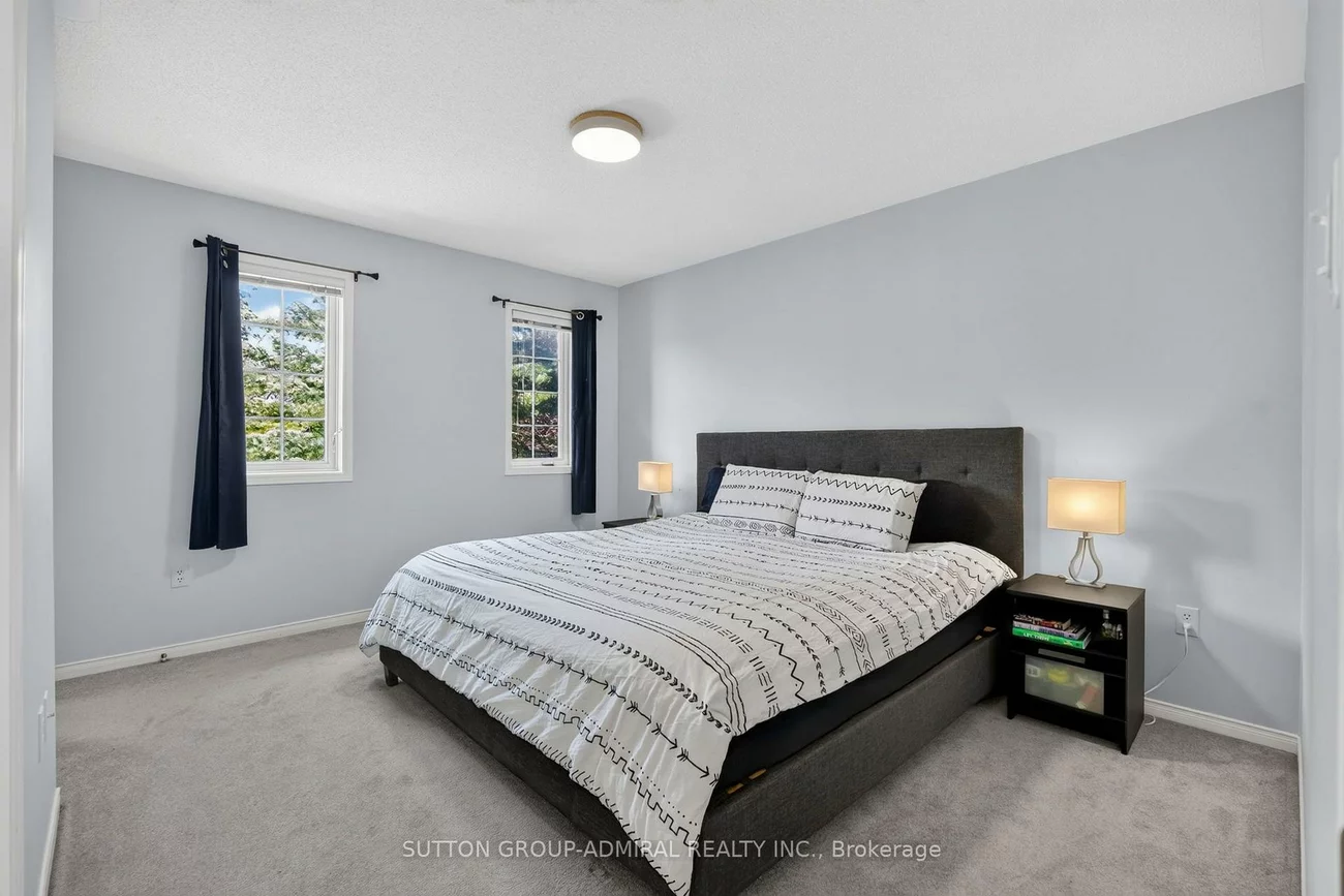359, John West, Bayview Wellington, Aurora