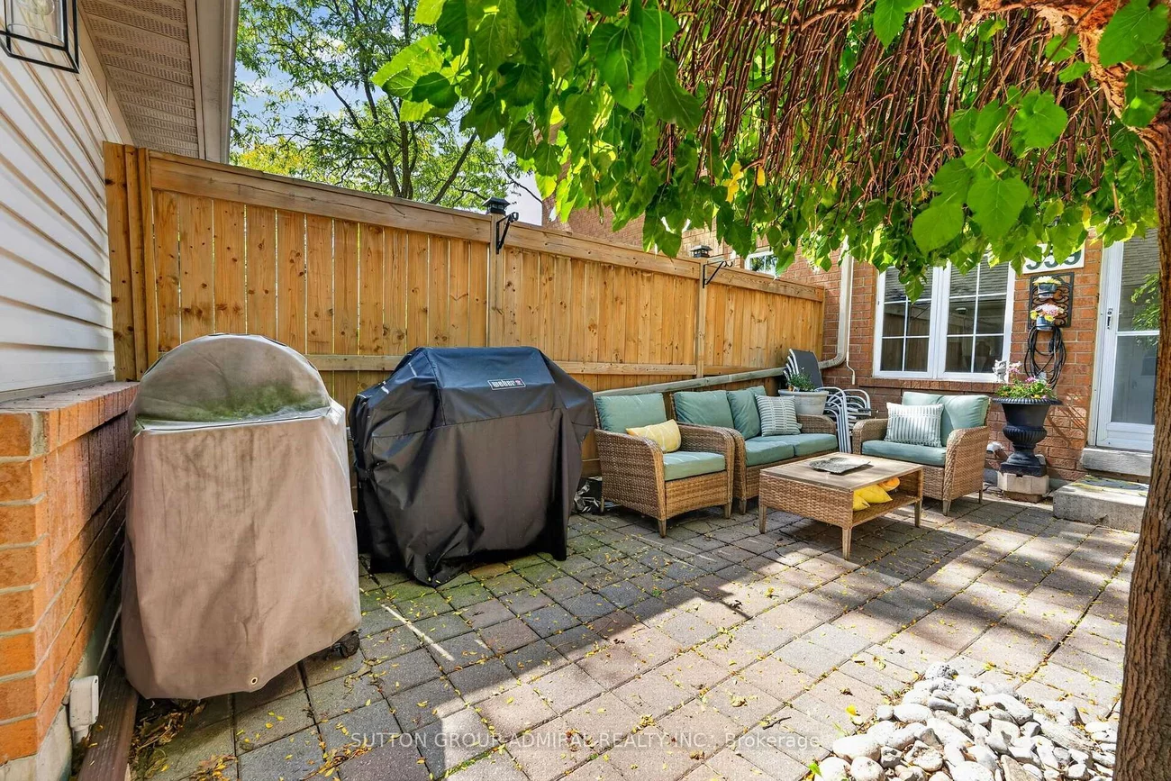 359, John West, Bayview Wellington, Aurora