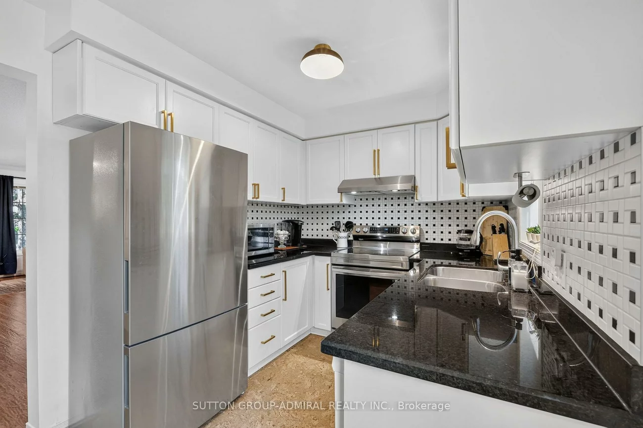 359, John West, Bayview Wellington, Aurora
