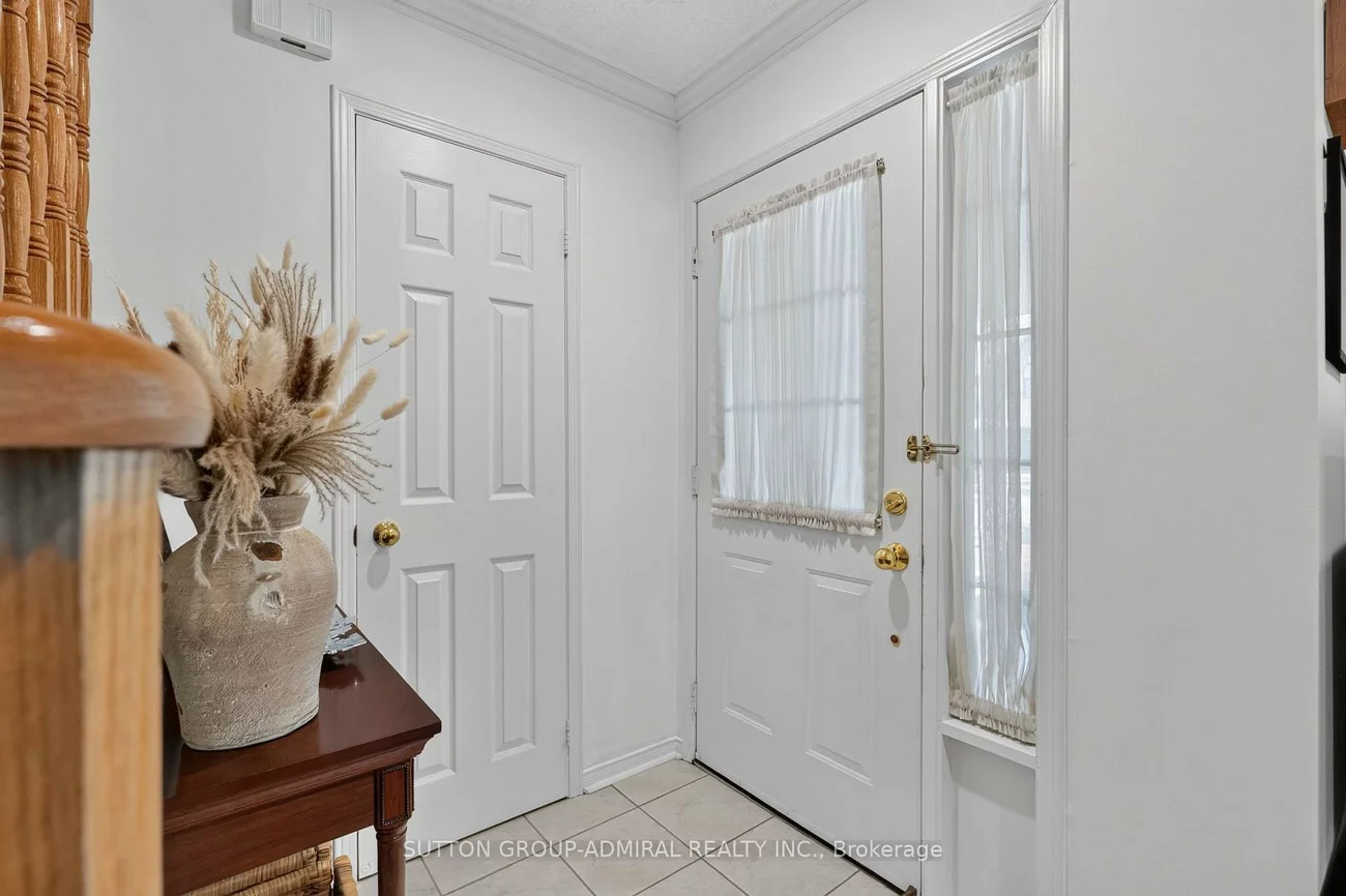 359, John West, Bayview Wellington, Aurora