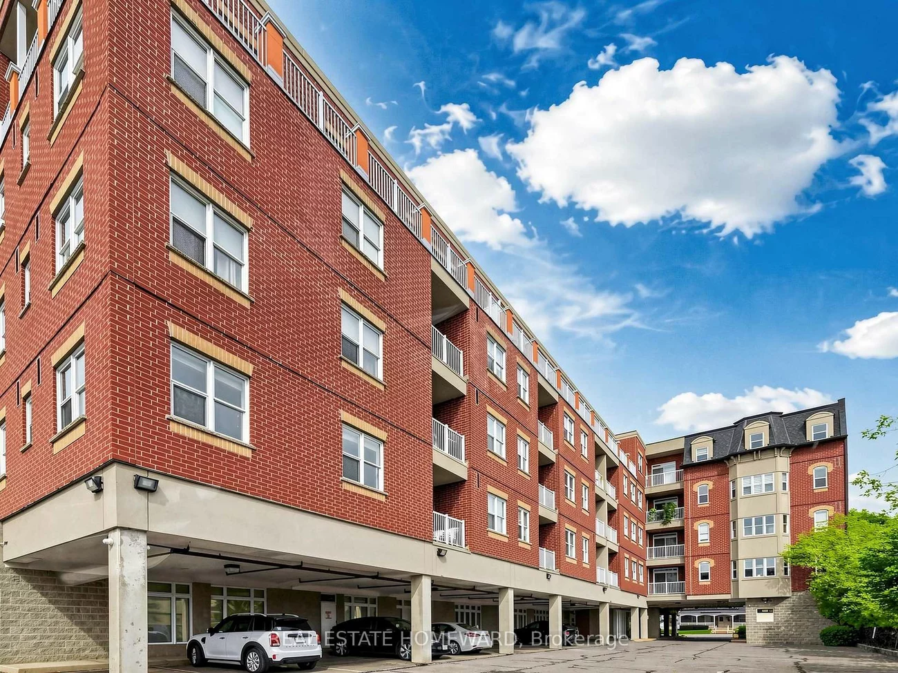 15450, Yonge, Aurora Heights, Aurora