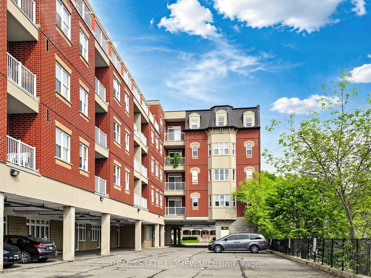 15450, Yonge, Aurora Heights, Aurora