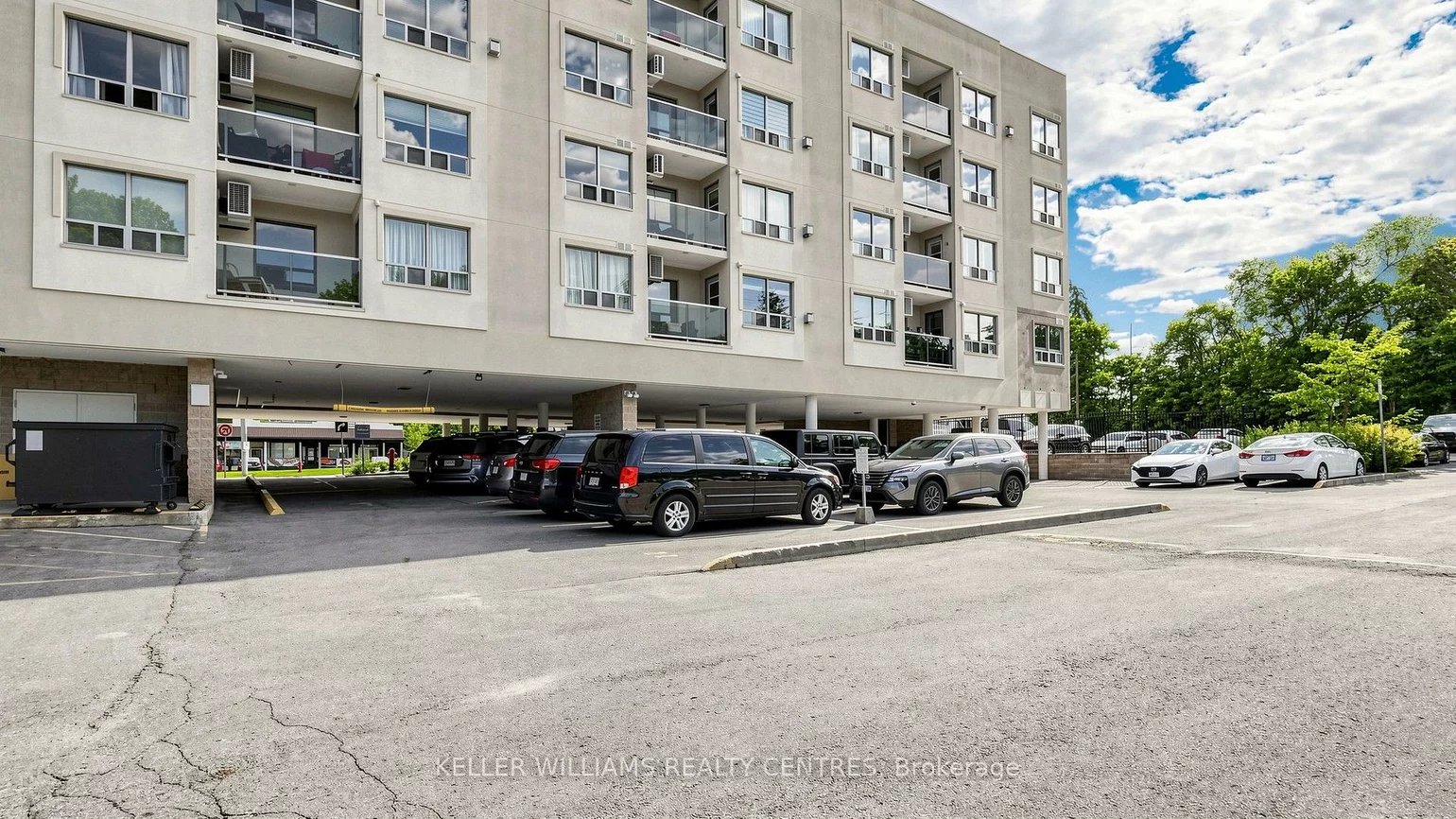 160, Wellington, Aurora Village, Aurora