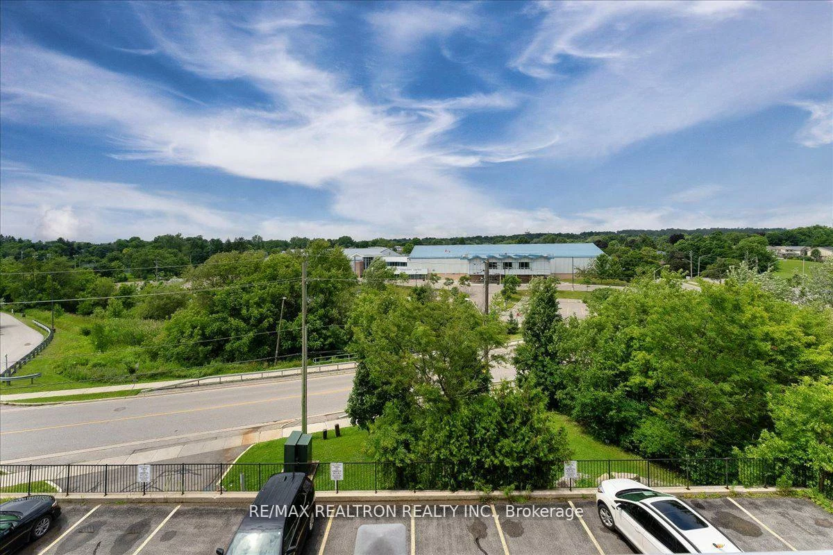 15450, Yonge, Aurora Heights, Aurora