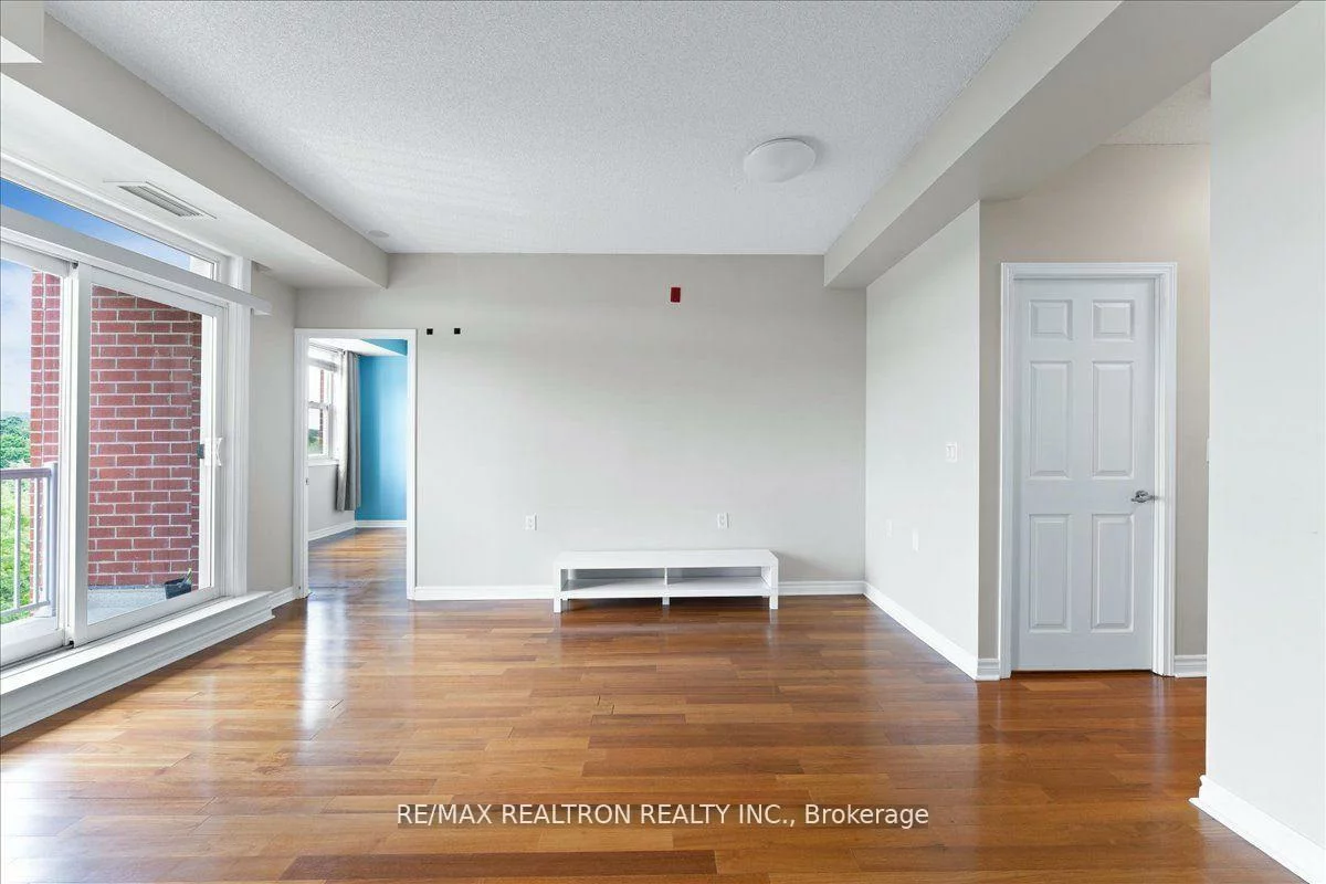 15450, Yonge, Aurora Heights, Aurora