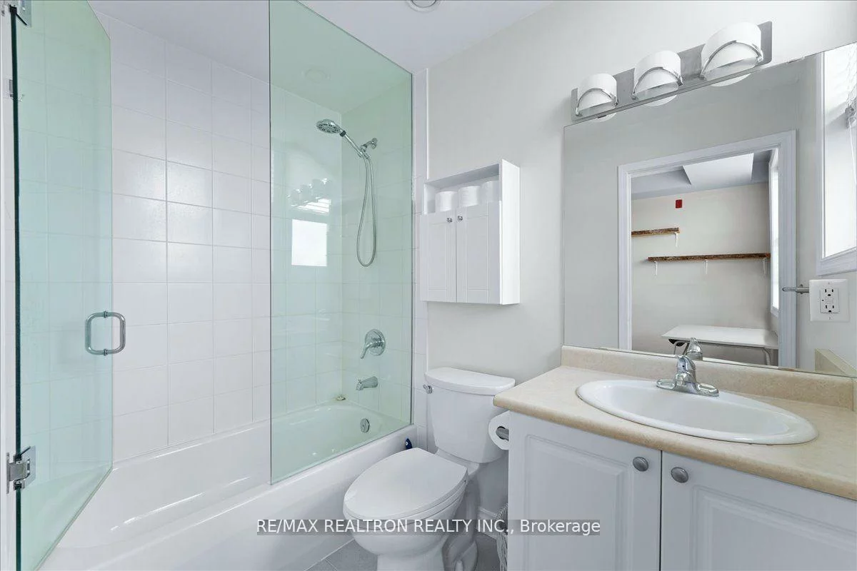 15450, Yonge, Aurora Heights, Aurora